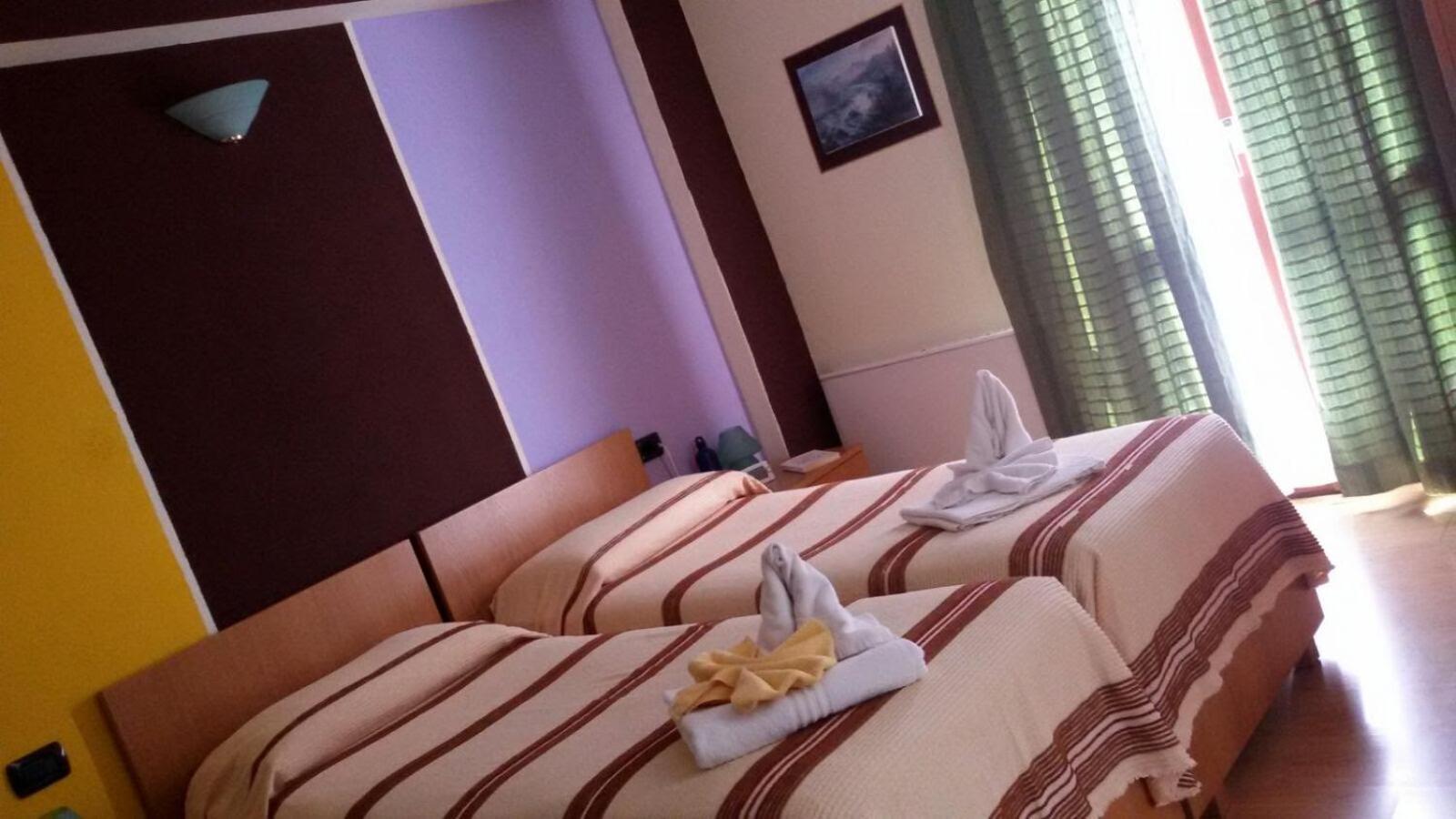 Hotel Pigna D'Oro Chiesa in Valmalenco Buitenkant foto